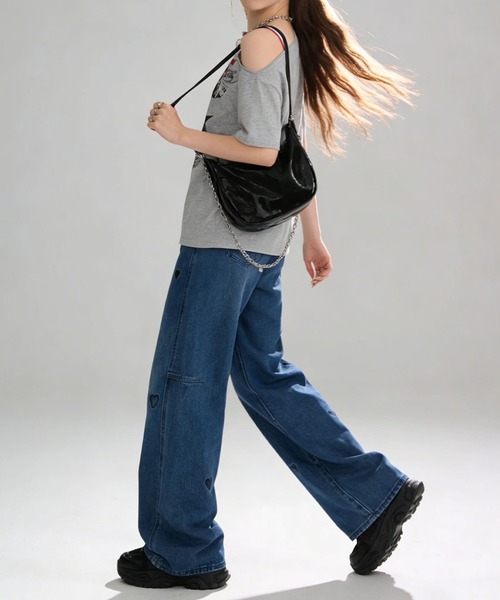 HOOK(フック)の「ハート刺繍 ワイドデニムパンツ(デニムパンツ・レディース・ライトブルー/ネイビー・M/S/L)」の11枚目の写真