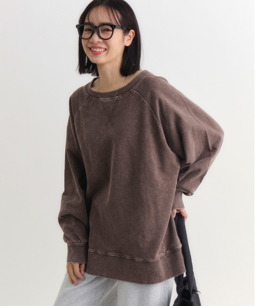 Right-on(ライトオン)の「HONEYSUCKLE ROSE(ハニーサックルローズ)【レディース】【コスパ最強】袖ボリュームオーバーサイズスウェット(スウェット・レディース・ブラック/オフホワイト/ブラウン・M/L/S)」の4枚目の写真