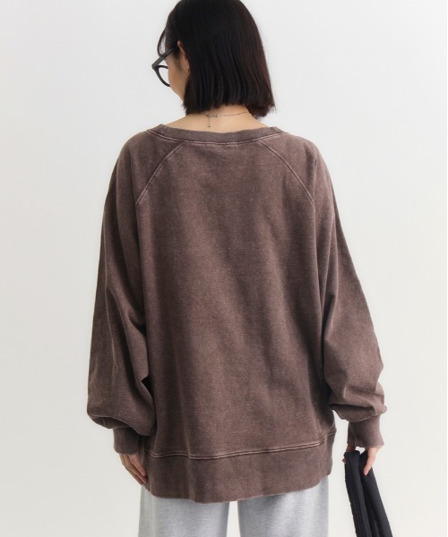 Right-on(ライトオン)の「HONEYSUCKLE ROSE(ハニーサックルローズ)【レディース】【コスパ最強】袖ボリュームオーバーサイズスウェット(スウェット・レディース・ブラック/オフホワイト/ブラウン・M/L/S)」の6枚目の写真