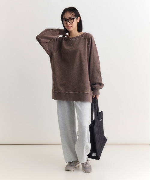 Right-on(ライトオン)の「HONEYSUCKLE ROSE(ハニーサックルローズ)【レディース】【コスパ最強】袖ボリュームオーバーサイズスウェット(スウェット・レディース・ブラック/オフホワイト/ブラウン・M/L/S)」の8枚目の写真