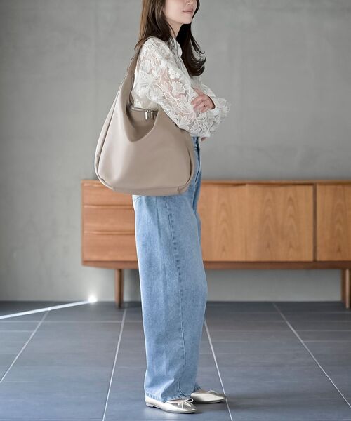 rps（アールピーエス）の「ホーボーショルダーＢＡＧ（ショルダーバッグ・レディース・アイボリー/ブラック/グレイッシュベージュ・フリー）」の20枚目の写真