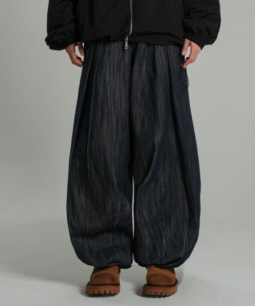 IDWS(アイドンワナセル)の「Aurora Denim Balloon Pants Indigo(デニムパンツ・レディース・その他・0/1/2)」の17枚目の写真