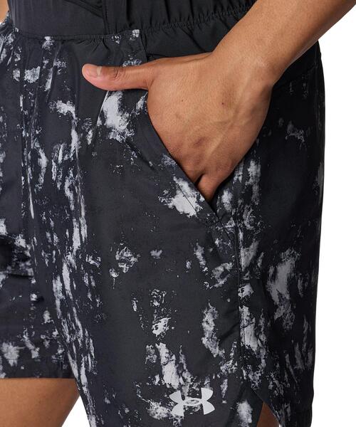 UNDER ARMOUR(アンダーアーマー)の「UAウーブン マルチ ポケット プリント ショーツ(トレーニング/メンズ)(その他パンツ・メンズ・ブラック・L/XL/M/2XL/S)」の4枚目の写真