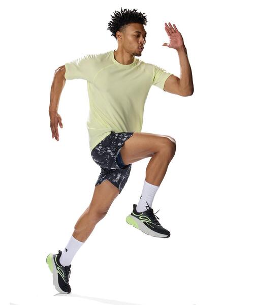 UNDER ARMOUR(アンダーアーマー)の「UAウーブン マルチ ポケット プリント ショーツ(トレーニング/メンズ)(その他パンツ・メンズ・ブラック・L/XL/M/2XL/S)」の8枚目の写真
