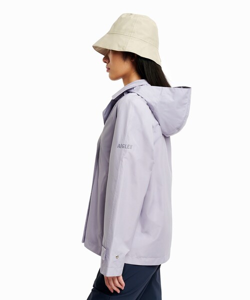 AIGLE（エーグル）の「防風 透湿 防水 GORE-TEX ゴアテックス ショートトレンチコート / フード取り外し可（トレンチコート・レディース・ブラウン/ベージュ/パープル/ブラック・34/36/40/38/42）」の10枚目の写真
