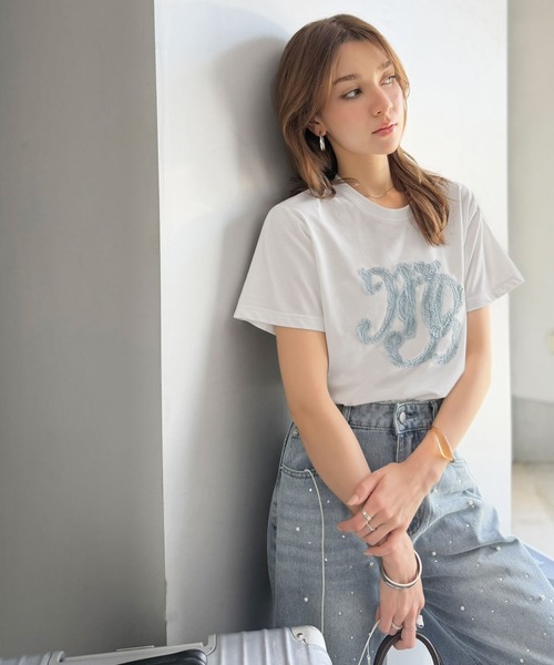 mily bilet（ミウィビレット）の「【mily bilet】1枚でサマになる。レースの透け感と光沢が魅力のレースワッペンTシャツ（半袖）（Tシャツ/カットソー・レディース・チャコール/ライトグレー/ホワイト・SMALL/X-LARGE/LARGE/MEDIUM）」の17枚目の写真