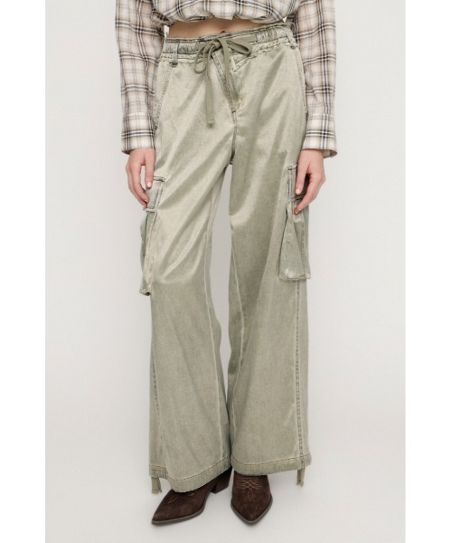 SLY（スライ）の「WASHED SATIN CARGO PT ウォッシュドサテンカーゴパンツ 春服（カーゴパンツ・レディース・ライトブルー/カーキ/ライトブラック・1/2）」の2枚目の写真