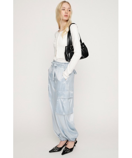 SLY（スライ）の「WASHED SATIN CARGO PT ウォッシュドサテンカーゴパンツ 春服（カーゴパンツ・レディース・ライトブルー/カーキ/ライトブラック・1/2）」の15枚目の写真