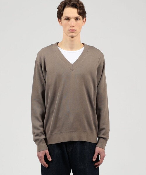 TOMORROWLAND （トゥモローランド）の「TOMORROWLAND tricot コットンポリエステルプレーティング  Vネックニット（ニット/セーター・メンズ・グレイッシュベージュ/ブラック/ライトカーキ/ライトグレー・L/M/S）」の6枚目の写真