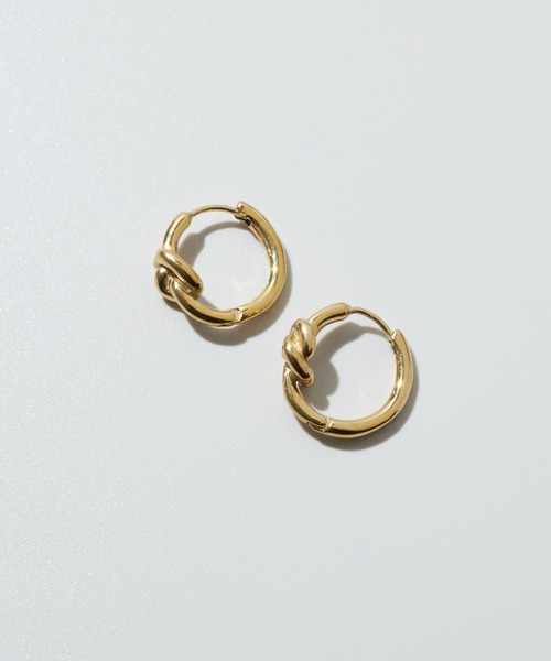 GOLDY（ゴールディ）の「【金属アレルギー軽減】ノット フープ ワンタッチ ステンレス ピアス（ピアス（両耳用）・レディース・シルバー/ゴールド・FREE）」の10枚目の写真
