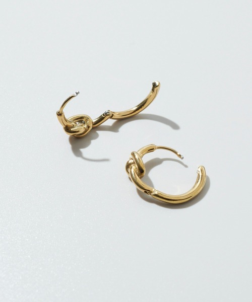 GOLDY（ゴールディ）の「【金属アレルギー軽減】ノット フープ ワンタッチ ステンレス ピアス（ピアス（両耳用）・レディース・シルバー/ゴールド・FREE）」の13枚目の写真