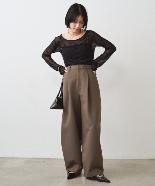 LOUNGEDRESS（ラウンジドレス）の「モノグラムシアープルオーバー（Tシャツ/カットソー・レディース・ベージュ/ブラック・FREE）」の4枚目の写真