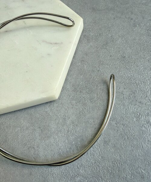 DouDou（ドゥドゥ）の「ウェーブリングチョーカー（ネックレス・レディース・ゴールド/シルバー・FREE）」の5枚目の写真