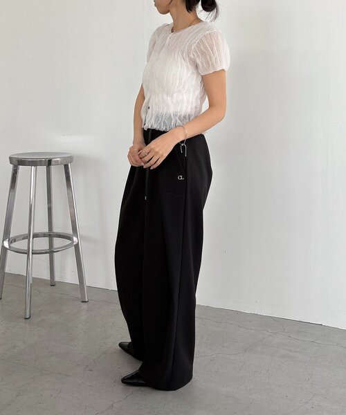 CAPRICIEUX LE'MAGE（カプリシューレマージュ）の「シャーリング半袖カーディガン（カーディガン/ボレロ・レディース・ベージュ/グレー/ホワイト・FREE）」の11枚目の写真