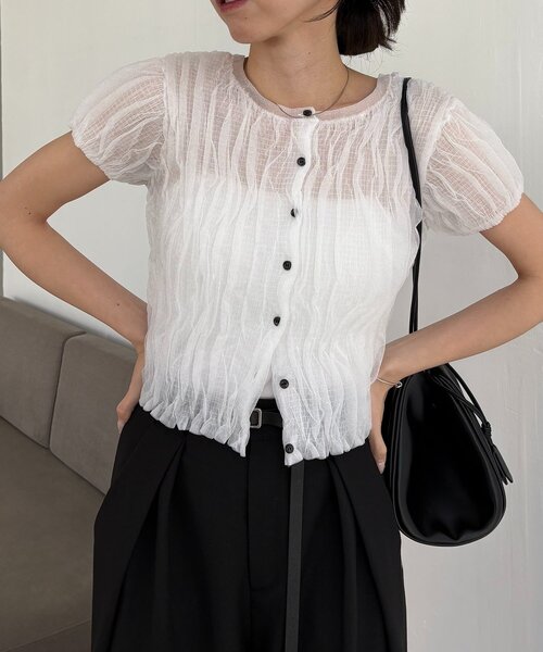 CAPRICIEUX LE'MAGE（カプリシューレマージュ）の「シャーリング半袖カーディガン（カーディガン/ボレロ・レディース・ベージュ/グレー/ホワイト・FREE）」の6枚目の写真