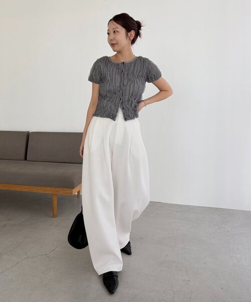 CAPRICIEUX LE'MAGE（カプリシューレマージュ）の「シャーリング半袖カーディガン（カーディガン/ボレロ・レディース・ベージュ/グレー/ホワイト・FREE）」の22枚目の写真