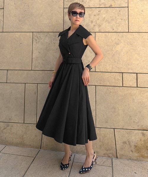 JENNE（ジェンヌ）の「エアリーライトサマートレンチワンピース＜軽量・クール素材＞（ワンピース・レディース・ブラック/ホワイト/ネイビー・MEDIUM/LARGE/SMALL）」の9枚目の写真