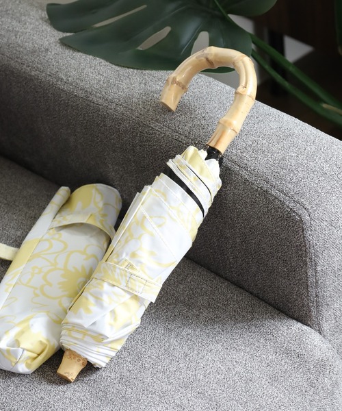 FUNALIVE（ファンアライブ）の「大花柄バンブーハンドル折りたたみ日傘（折りたたみ傘・レディース・イエロー/ブラック/アイボリー・FREE）」の3枚目の写真