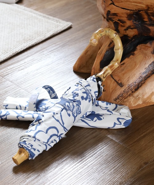 FUNALIVE（ファンアライブ）の「大花柄バンブーハンドル折りたたみ日傘（折りたたみ傘・レディース・イエロー/ブラック/アイボリー・FREE）」の4枚目の写真