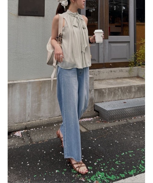 AZUL by moussy(アズールバイマウジー)の「【サイズ,身長別画像あり】AZUL DENIM リラックスワイドデニム(デニムパンツ・レディース・ブルー/ライトブルー・24inch/25inch/26inch/27inch)」の8枚目の写真