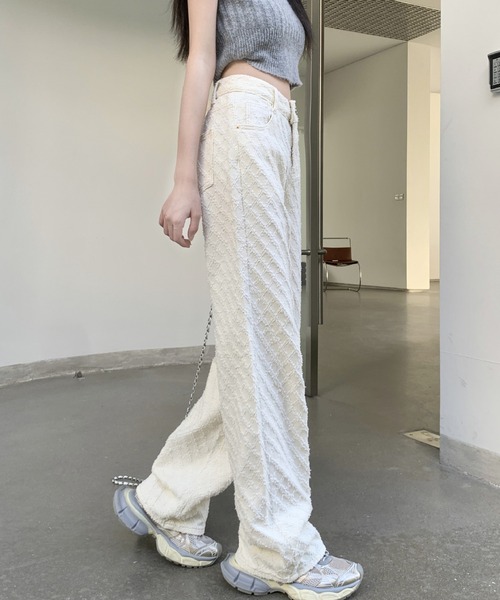 shyam inspiration(シャムインスピレーション)の「ジャガードワイドストレートデニムパンツ(デニムパンツ・レディース・ホワイト・L/M)」の8枚目の写真