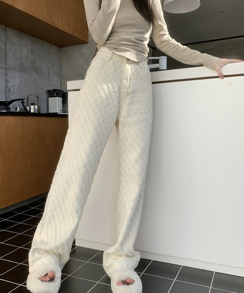 shyam inspiration(シャムインスピレーション)の「ジャガードワイドストレートデニムパンツ(デニムパンツ・レディース・ホワイト・L/M)」の17枚目の写真