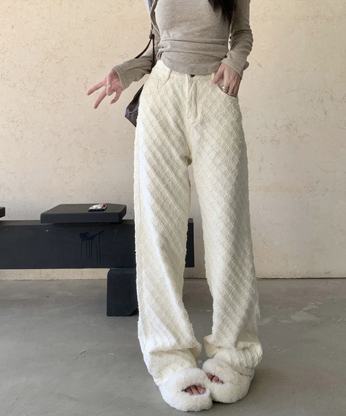 shyam inspiration(シャムインスピレーション)の「ジャガードワイドストレートデニムパンツ(デニムパンツ・レディース・ホワイト・L/M)」の11枚目の写真