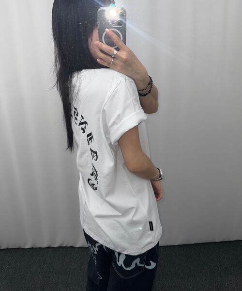 ELIMENO(エリメノ)の「ELリマイン半袖Tシャツ4カラー(Tシャツ/カットソー・メンズ・ホワイト/ライトグレー/チャコール/ブラック・4/5/6/1/2/3)」の5枚目の写真