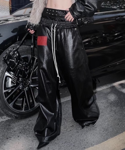 RICH(リッチ)の「【RICH】Wide Leg Boxing Pant / 【リッチ】レイヤードコーティングワイドパンツ<着用動画あり>(その他パンツ・メンズ・ブラック・02/01)」の11枚目の写真