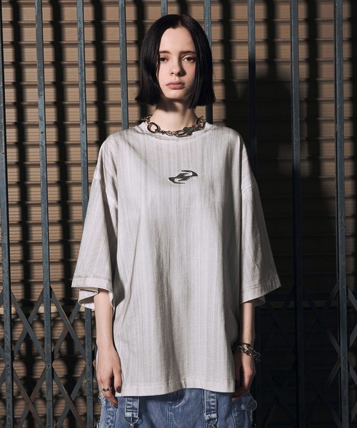 ERAR(エラー)の「【ERAR】ヴィンテージライクオーバーサイズメタルプレートTシャツ(Tシャツ/カットソー・メンズ・ブラック/ホワイト/ブラック系・L/M/XL/S)」の19枚目の写真