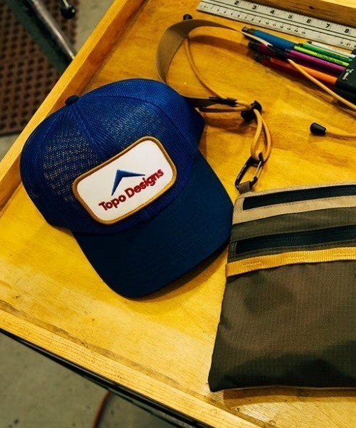 TOPO DESIGNS(トポデザインズ)の「【TOPO DESIGNS】PATCH MESH TRUCKER - RETRO ICON(キャップ・メンズ・ブルー・フリー)」の4枚目の写真