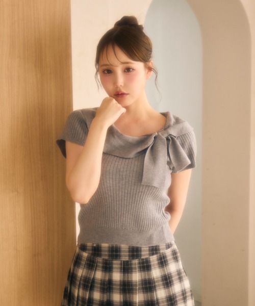 miune（ミューヌ）の「ドレープリボンニット（ニット/セーター・レディース・グレー/ピンク/ホワイト/クリーム・FREE）」の2枚目の写真