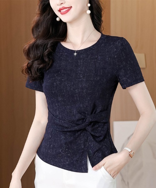 AMAJI(アマジ)の「タイダイ柄 ツイストデザイン 半袖Tシャツ(Tシャツ/カットソー・レディース・ネイビー・MEDIUM/LARGE/X-LARGE)」の3枚目の写真