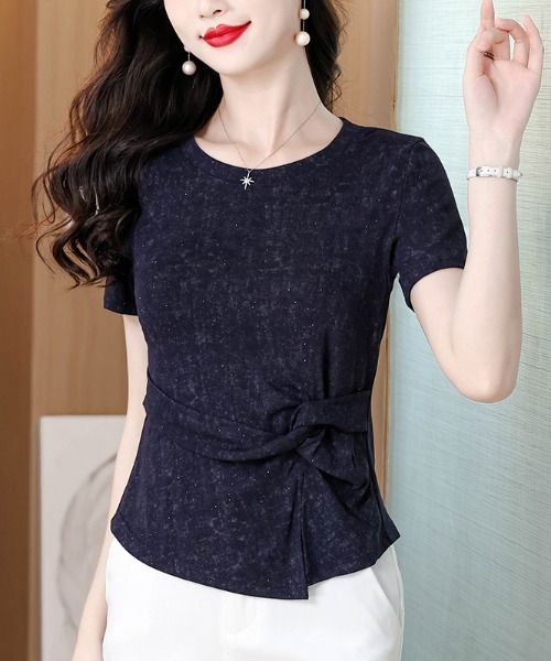 AMAJI(アマジ)の「タイダイ柄 ツイストデザイン 半袖Tシャツ(Tシャツ/カットソー・レディース・ネイビー・MEDIUM/LARGE/X-LARGE)」の4枚目の写真