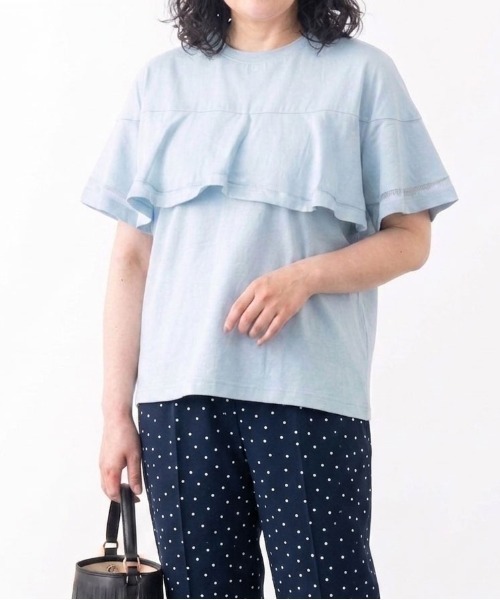 aunt lily(アントリリー)の「チュールフリル レイヤードTシャツ|二の腕カバー 上品見え きれいめ 大人フェミニン 綿100% 異素材 体型カバー(Tシャツ/カットソー・レディース・ブルー/ホワイト/ブラック・5L/3L/L)」の3枚目の写真