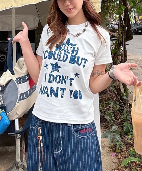 SHEENA(シーナ)の「グランジロゴコンパクトフィットTシャツ(Tシャツ/カットソー・レディース・ホワイト/ブラック・M)」の4枚目の写真