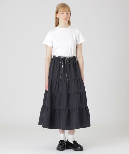 BLUE LABEL CRESTBRIDGE(ブルーレーベルクレストブリッジ)の「【一部店舗限定】エアロツイルティアードスカート(スカート・レディース・ベージュ/ダークネイビー・38/36)」の9枚目の写真