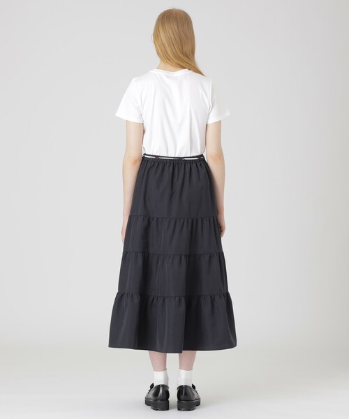 BLUE LABEL CRESTBRIDGE(ブルーレーベルクレストブリッジ)の「【一部店舗限定】エアロツイルティアードスカート(スカート・レディース・ベージュ/ダークネイビー・38/36)」の7枚目の写真