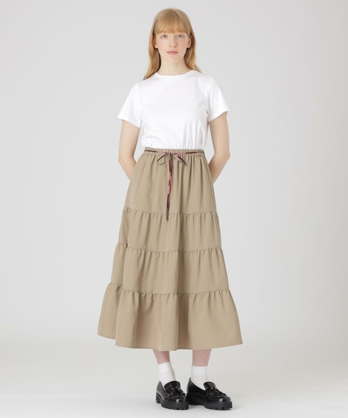 BLUE LABEL CRESTBRIDGE(ブルーレーベルクレストブリッジ)の「【一部店舗限定】エアロツイルティアードスカート(スカート・レディース・ベージュ/ダークネイビー・38/36)」の10枚目の写真
