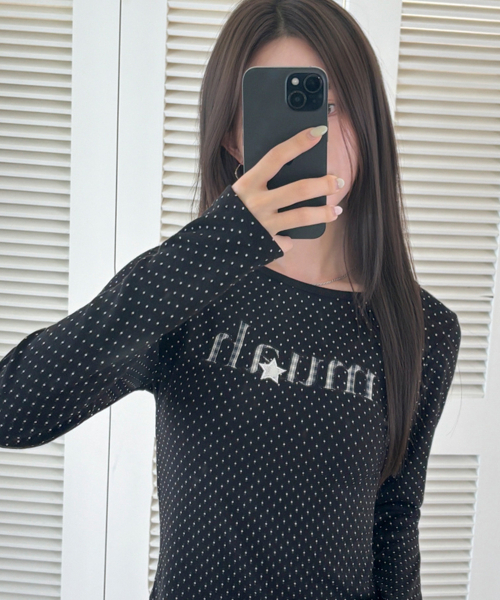 muahmuah(ムーアムーア)の「ボートネックロゴパッチドット長袖Tシャツ(Tシャツ/カットソー・レディース・ブラック・FREE)」の5枚目の写真