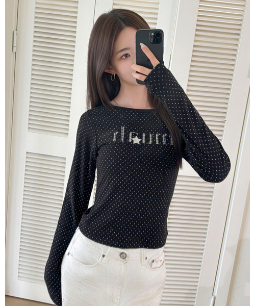 muahmuah(ムーアムーア)の「ボートネックロゴパッチドット長袖Tシャツ(Tシャツ/カットソー・レディース・ブラック・FREE)」の7枚目の写真