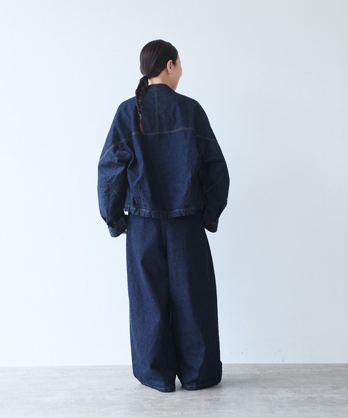 yuni（ユニ　）の「Cotton 11oz denim no collar cocoon blouson（デニムジャケット・レディース・ネイビー・FREE）」の15枚目の写真