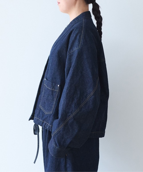 yuni（ユニ　）の「Cotton 11oz denim no collar cocoon blouson（デニムジャケット・レディース・ネイビー・FREE）」の21枚目の写真