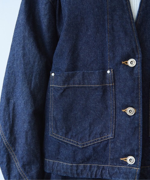 yuni（ユニ　）の「Cotton 11oz denim no collar cocoon blouson（デニムジャケット・レディース・ネイビー・FREE）」の7枚目の写真
