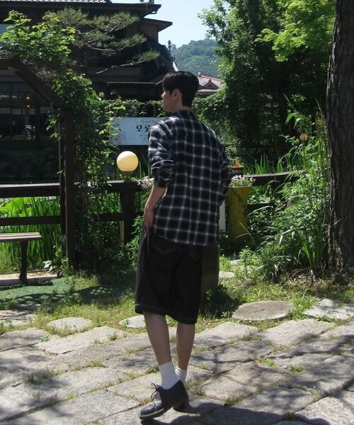 KNITTED（ニッティド）の「(ユニセックス)アウトストリングバミューダデニムハーフパンツクリーム（その他パンツ・メンズ・その他・MEDIUM/LARGE/X-LARGE/WS）」の11枚目の写真