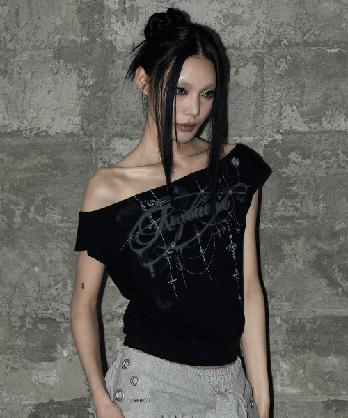 as you are（アズユーアー）の「キッチドールマンオフショルダーTシャツブラック（Tシャツ/カットソー・レディース・その他・OS）」の3枚目の写真