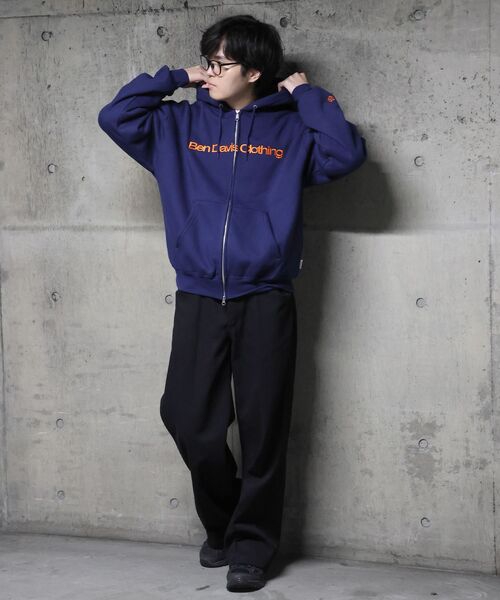 BEN DAVIS(ベンデイビス)の「【BEN DAVIS(ベンデイビス)】HEART CHENILLE ZIP HOODIE / ジップフーディ サガラ刺繍 ハートロゴ 裏起毛 フロント刺繍 カラフル ユニセックス(パーカー・メンズ・グレー/ブラック/ピンク/ネイビー・MEDIUM/X-LARGE/LARGE)」の6枚目の写真