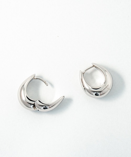 TOM WOOD（トムウッド）の「【TOMWOOD】ice hoop small アイスフープ シルバー ピアス　ユニセックス（ピアス（両耳用）・レディース・シルバー・FREE）」の3枚目の写真