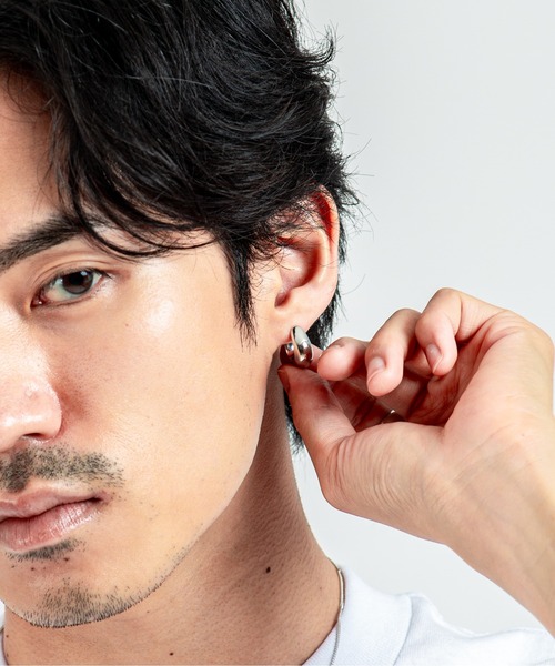 TOM WOOD（トムウッド）の「【TOMWOOD】ice hoop small アイスフープ シルバー ピアス　ユニセックス（ピアス（両耳用）・レディース・シルバー・FREE）」の9枚目の写真