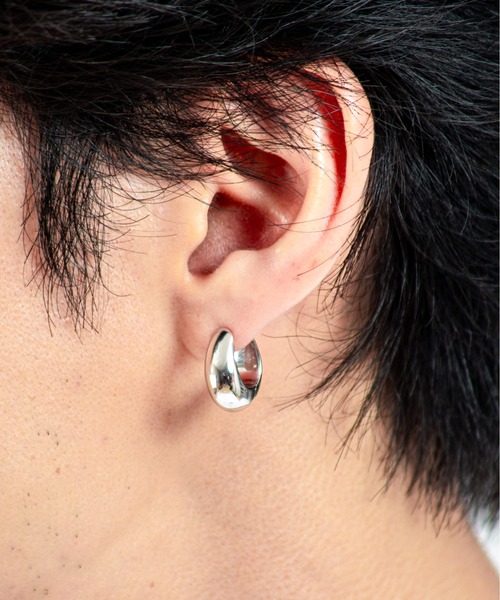 TOM WOOD（トムウッド）の「【TOMWOOD】ice hoop small アイスフープ シルバー ピアス　ユニセックス（ピアス（両耳用）・レディース・シルバー・FREE）」の7枚目の写真